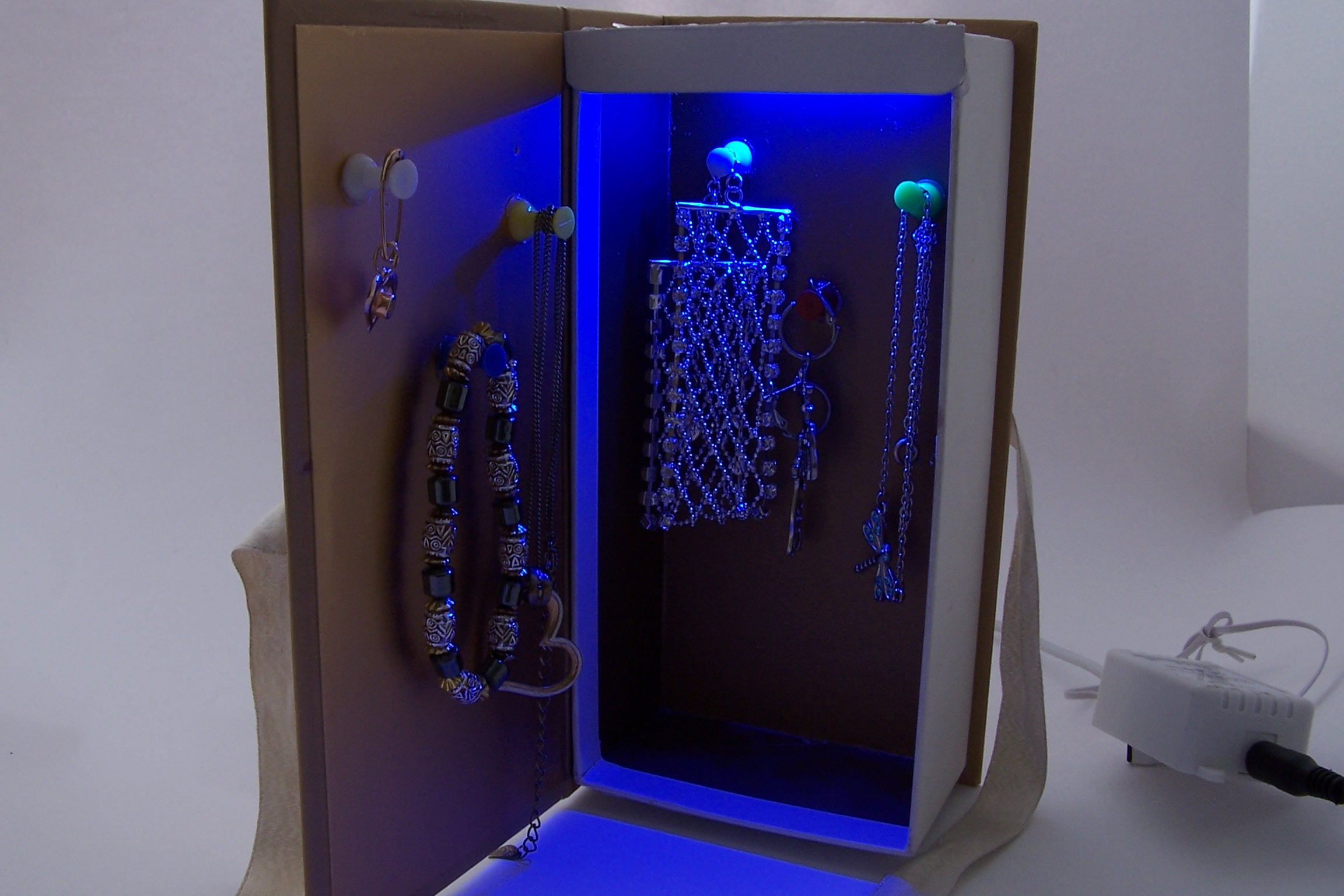 jewellery-case-3.jpg