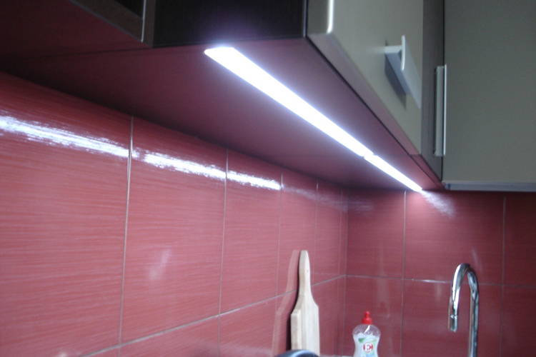 led-profile3.jpg